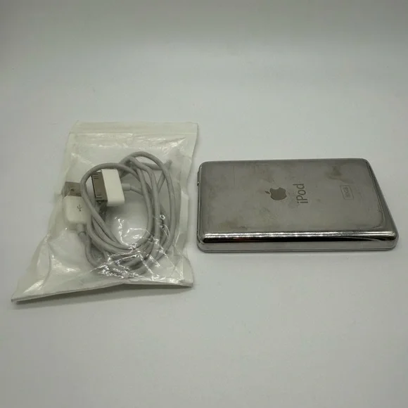 Apple iPod Classic Silver with USB Charging Cable